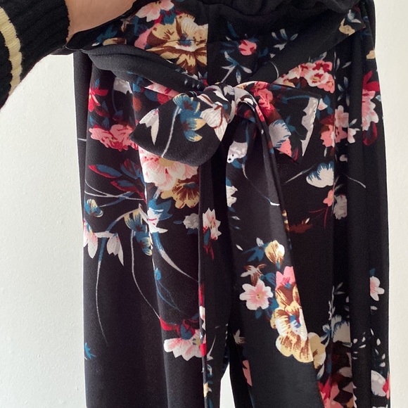 Floral plants - Picture 3 of 4